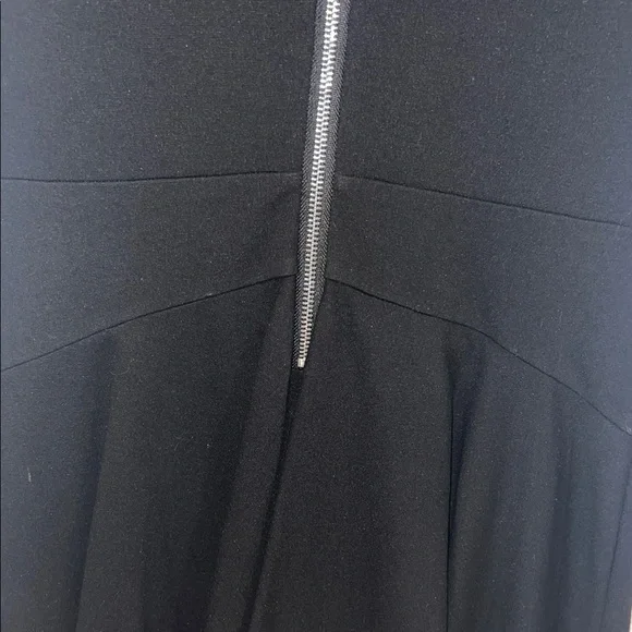 Elegant Black Cap Sleeve Dress - Picture 12 of 15